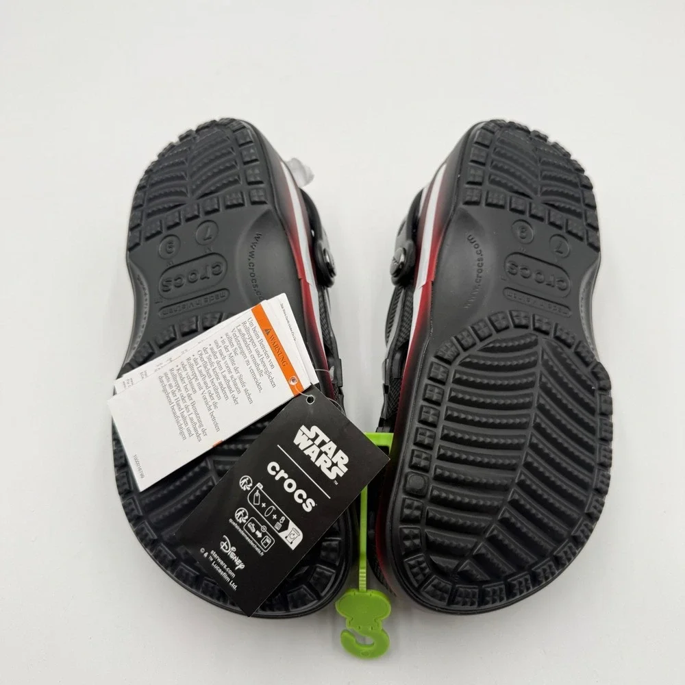Crocs STAR WARS Darth Vader Classic Clog Men's Size 7/ Women's 9 Unisex NEW
